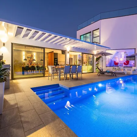 Holiday Home In Armacao De Pera Near Beaches *