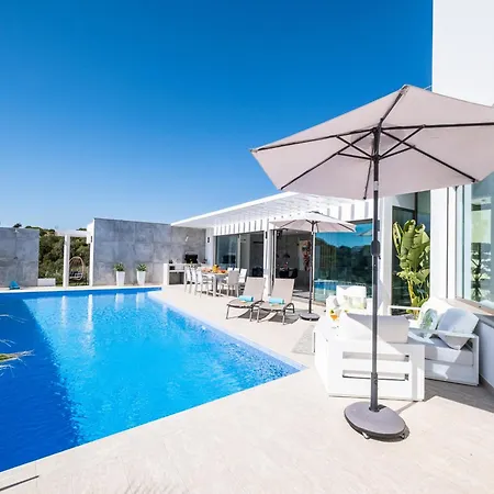 Villa Fenced *